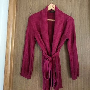 Thr limited maroon cardigan